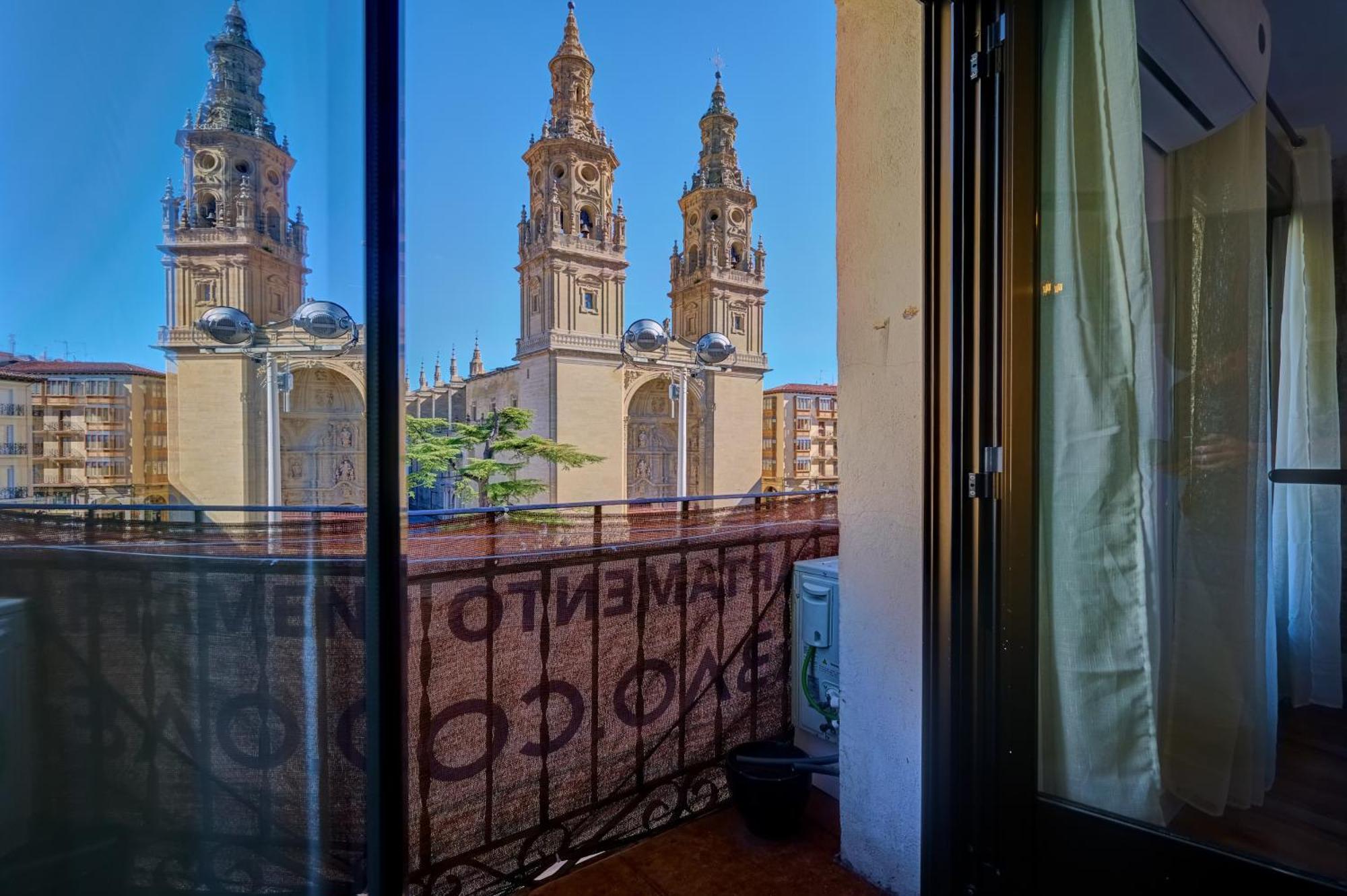 לוגרוניו Balcon Del Mercado By Clabao מראה חיצוני תמונה